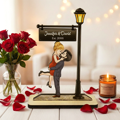 Personalized 2-Layer Wooden Plaque Kissing Couple Under Street Lamp - Romantic Home Display, Unique Gift for Wife or Husband
