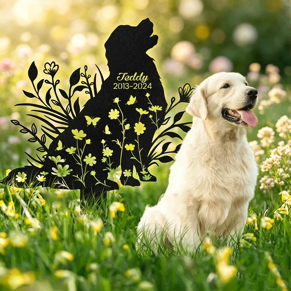Dog Memorial Metal Garden Stake, Personalized Sitting Dog in a Flower Garden, Creative Sympathy Gift for Pet Owners