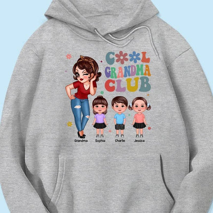 Exclusive 'Cool Grandma Club' Tee - Custom Chic Gift for the Trendsetting Grandma