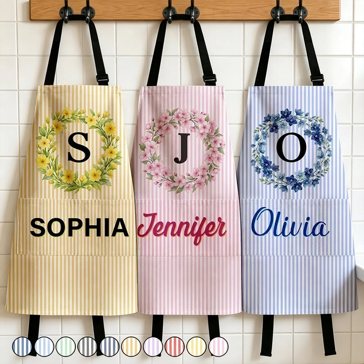 4-Pocket Apron with Custom Floral Wreath and Script Name, Creative Gift for Mom or a Friend