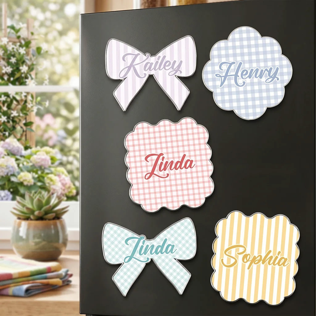 Personalized Acrylic Magnet with Bow and Scalloped Designs, Creative Gift for Family, Cheerful Kitchen Decor