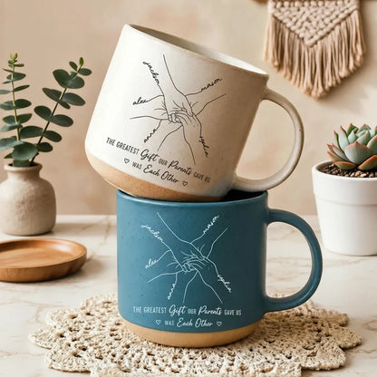 Sibling Pottery Mug with Joined Hands & Family Quote, Personalized Creative Gift for Sister or Brother