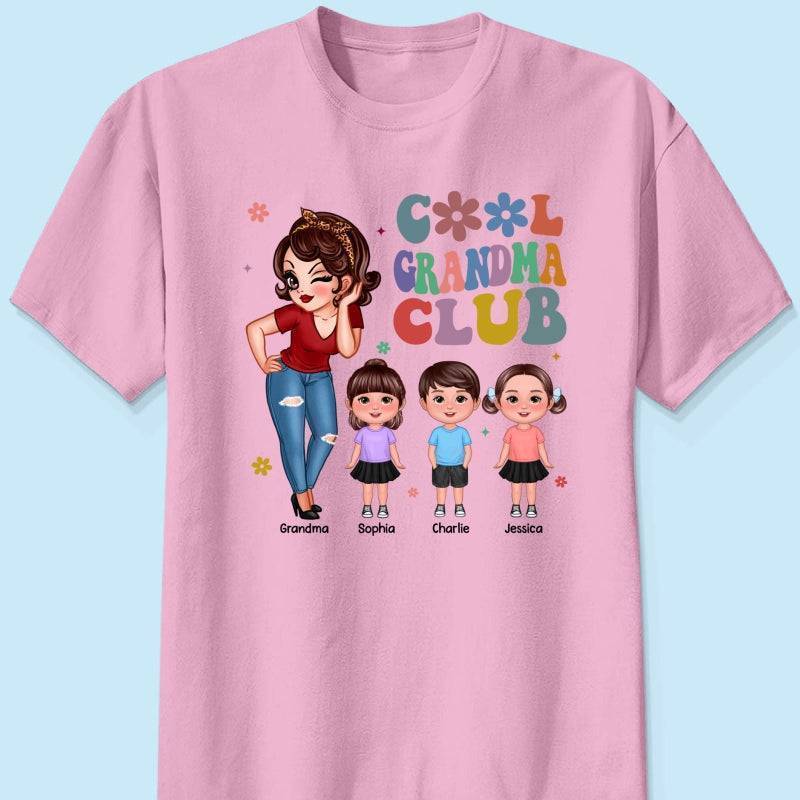 Exclusive 'Cool Grandma Club' Tee - Custom Chic Gift for the Trendsetting Grandma