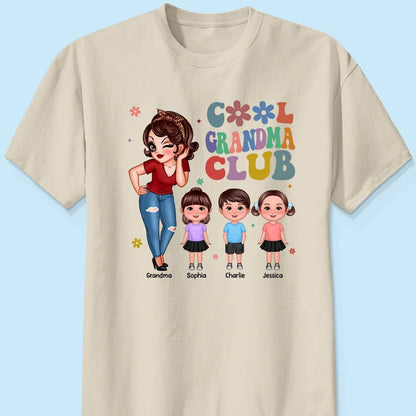 Exclusive 'Cool Grandma Club' Tee - Custom Chic Gift for the Trendsetting Grandma
