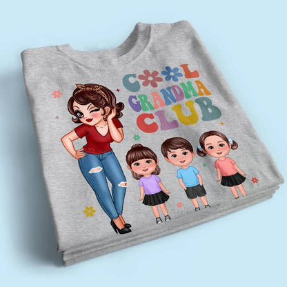 Exclusive 'Cool Grandma Club' Tee - Custom Chic Gift for the Trendsetting Grandma