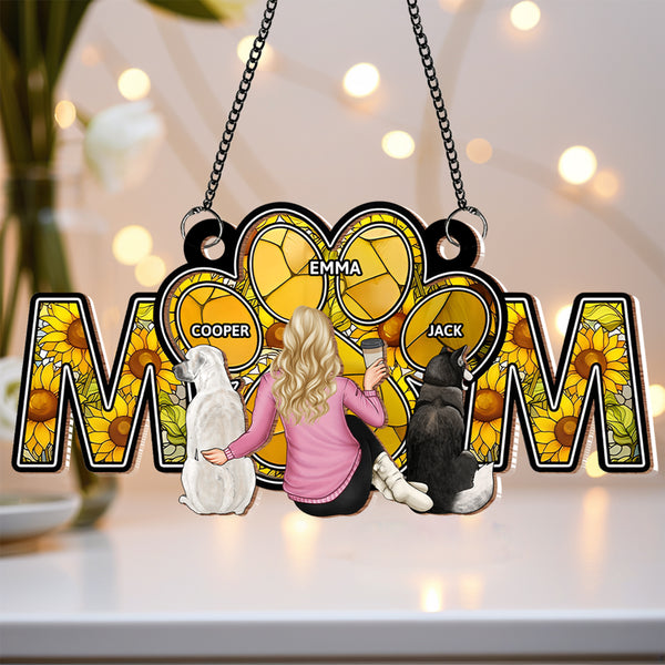 Personalized Wood and Acrylic Layered Ornament – MOM Design with Custom Names and Pet Details, Perfect Mother’s Day Gift for Pet-Loving Moms, A Unique and Sentimental Home Decor Keepsake