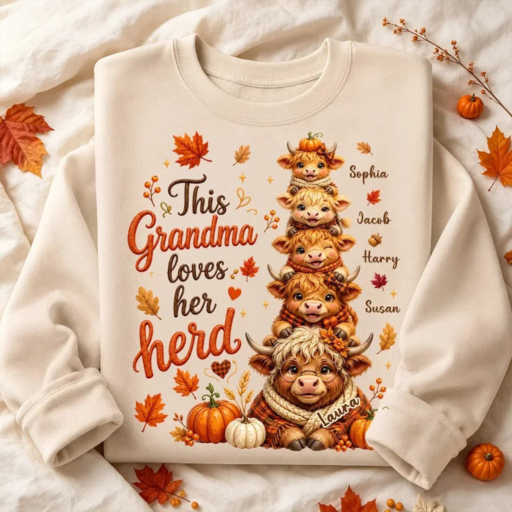 Unique Personalized Grandma Highland Cow Sweatshirt, Autumn Pumpkin Creative Gift for Grandma