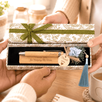 Personalized Wooden Pen & Bookmark Gift Set with Dried Flowers, Custom Engraved Thank You Gift for Teachers, Friends & Coworkers