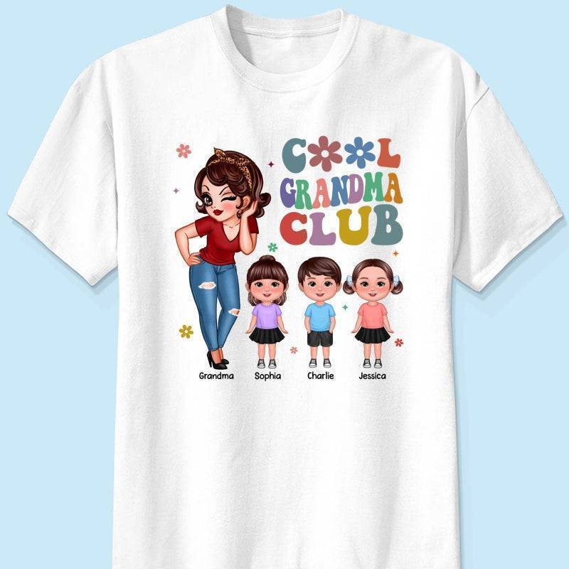 Exclusive 'Cool Grandma Club' Tee - Custom Chic Gift for the Trendsetting Grandma