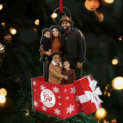 Personalized Best Gift Box Ornament - Treasure Your Loved Ones Forever