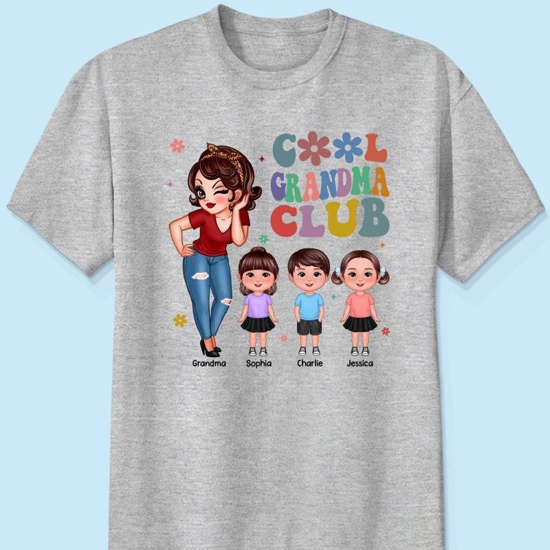 Exclusive 'Cool Grandma Club' Tee - Custom Chic Gift for the Trendsetting Grandma