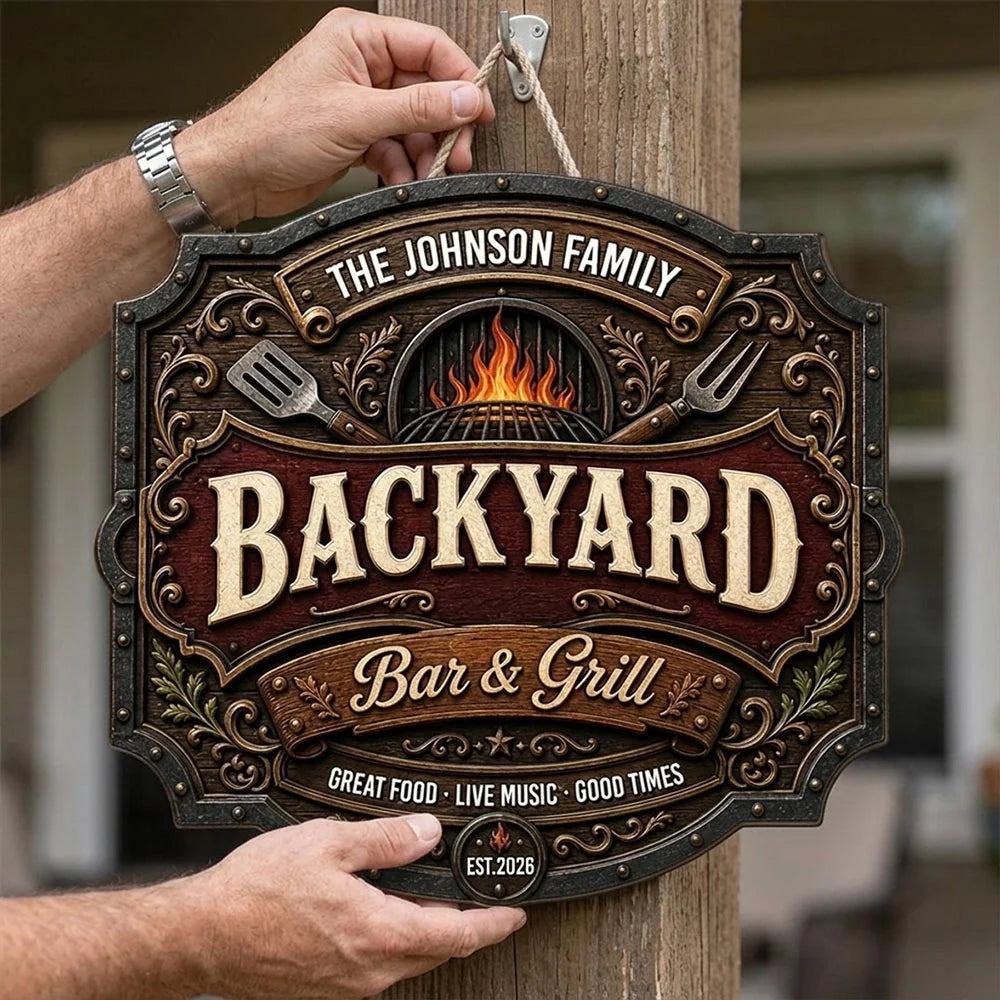 Personalized Wooden Sign with Flaming Backyard Grill Artwork, Creative Gift for Family Hosts & Grill Lovers