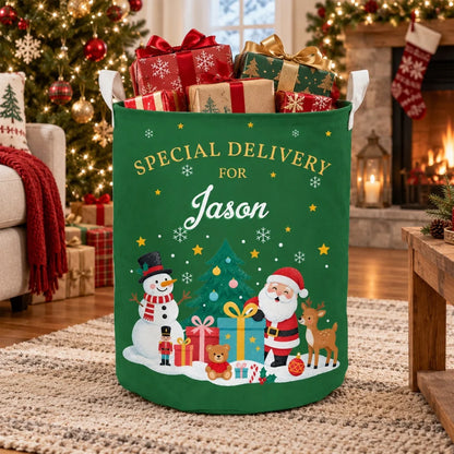 Round Storage Basket, Heartwarming Red and Green Santa Scene, Personalized Creative Gift for Family