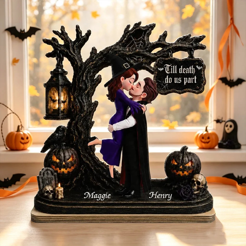 Personalized 2-Layer Wooden Plaque, Spooky Couple Hugging Under Halloween Tree, Unique Gift for Couples