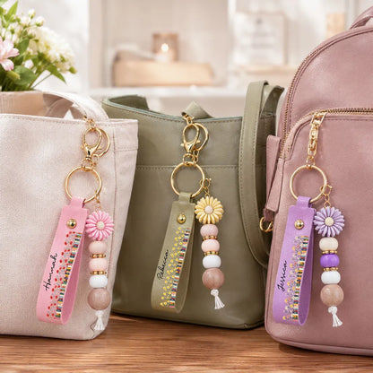 Personalized PU Leather Daisy Keychain with Beaded Charm, Pink Floral Style, Unique Gift for Girls