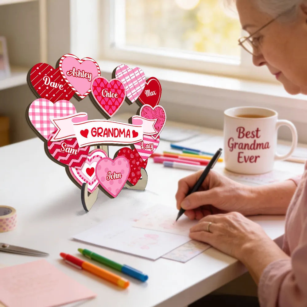 2-Layer Wooden Plaque with Pink Heart Bouquet and Grandma Banner, Personalized Grandkids Names, Heartfelt Gift