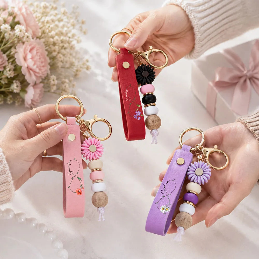PU Leather Daisy Keychain With Soft Pink & Gray Florals, Personalized Unique Creative Gift For Mom & Friends