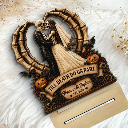 Personalized 2-Layer Wooden Plaque, Kissing Skeleton Couple Halloween Decor, Unique Gift for Couples