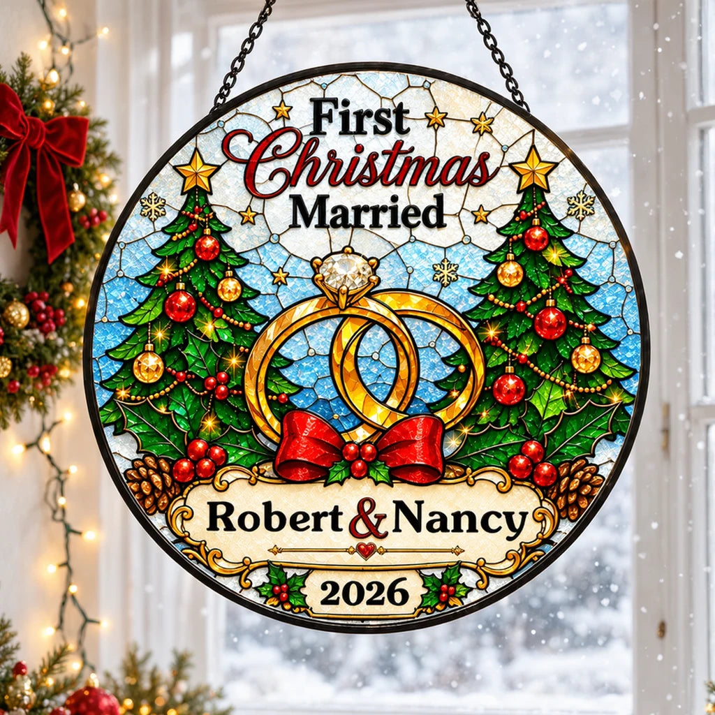Personalized First Christmas as a Married Couple Suncatcher Ornament, Custom Names & Year, Romantic Newlywed Christmas Gift