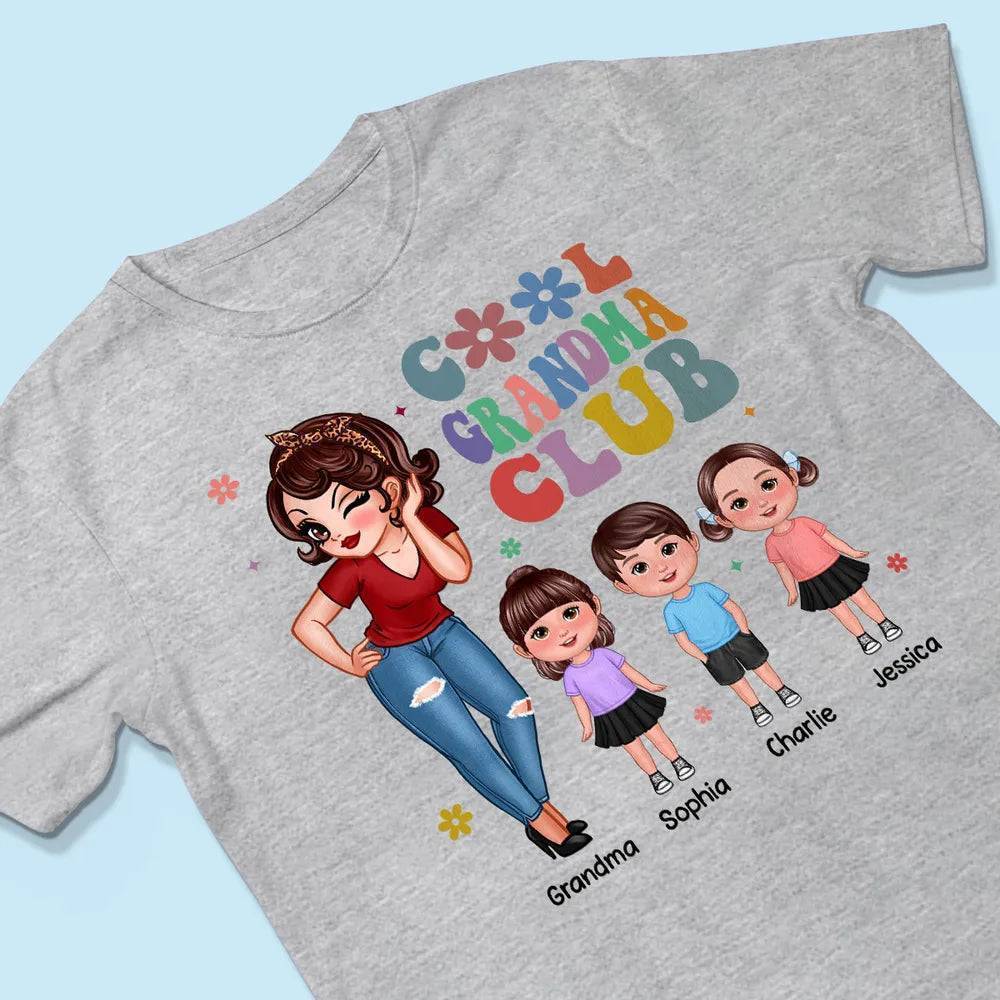 Exclusive 'Cool Grandma Club' Tee - Custom Chic Gift for the Trendsetting Grandma