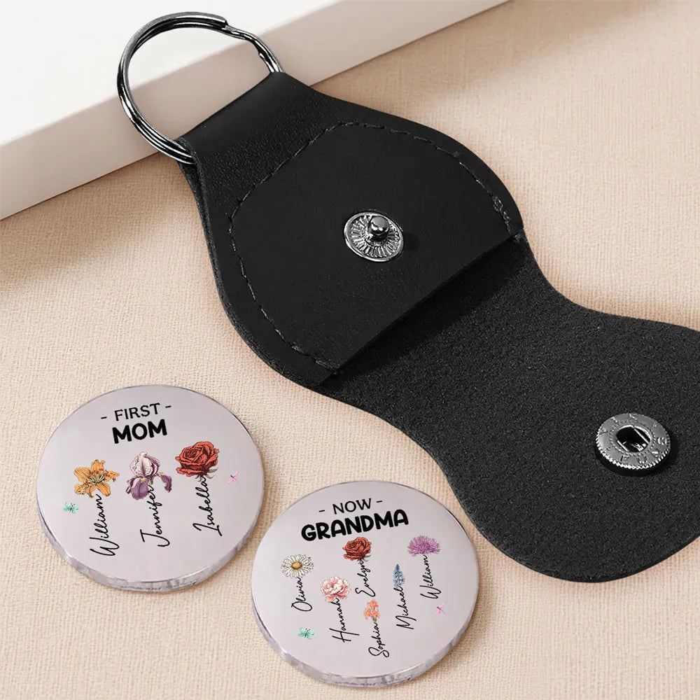 Pocket Hug for Mom Turned Grandma, Personalized Floral Keepsake Coin, Sweet Everyday Reminder Gift From Kids