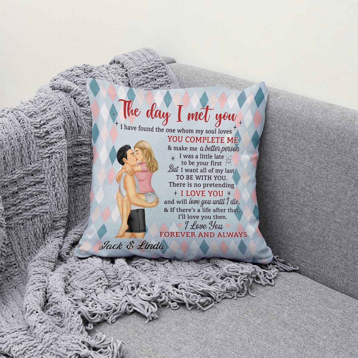 Custom Couple Pillow – Celebrate Your Love Story with a Unique Gift