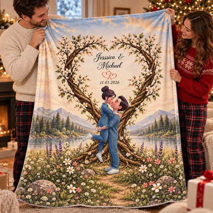 Fleece Blanket with Romantic Mountain Lake Scene and Kissing Couple, Personalized Creative Gift for Her or Him