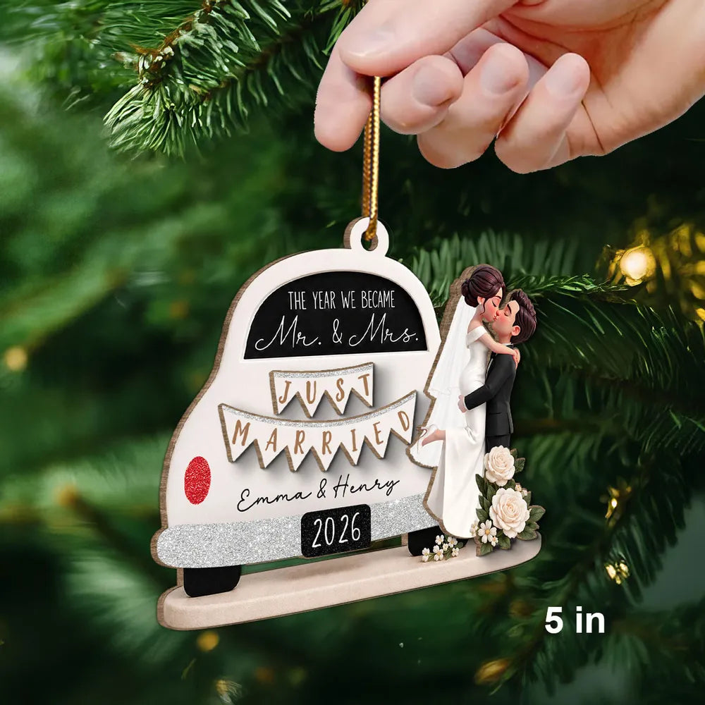 Personalized 2-Layer Wooden Ornament, Kissing Bride & Groom Creative Wedding Gift for Couple