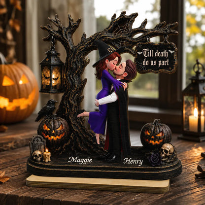 Personalized 2-Layer Wooden Plaque, Spooky Couple Hugging Under Halloween Tree, Unique Gift for Couples