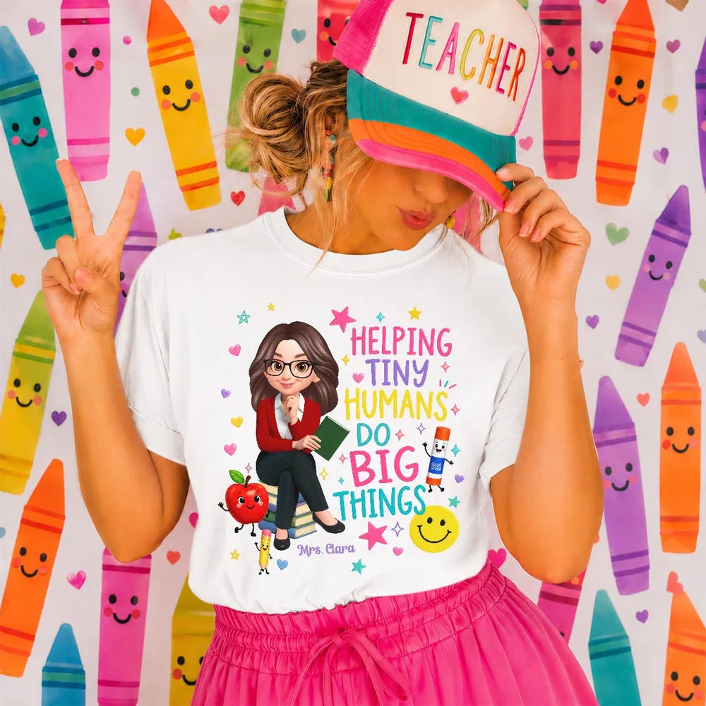 Unique Personalized Classic Tee With Teacher Cartoon & Classroom Art, Creative Gift For Back To School