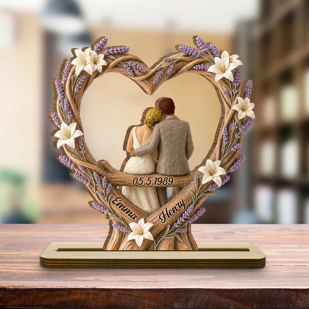 Personalized 2-Layer Wooden Plaque, Floral Heart Sitting Couple, Unique Creative Gift for Couples