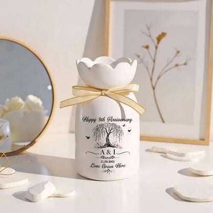 Scalloped Rim Ceramic Vase for Couple, Personalized Love Grows Here Design, Creative Anniversary Gift
