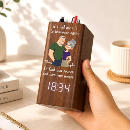 Personalized Wooden Pen Holder Clock, Smiling Couple Desk Decor, Unique Gift for Husband or Wife