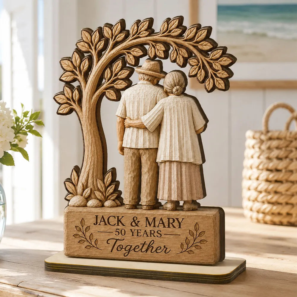 Custom Wooden Plaque with Arm-in-Arm Couple Under Leafy Tree, Creative Gift for Husband & Wife