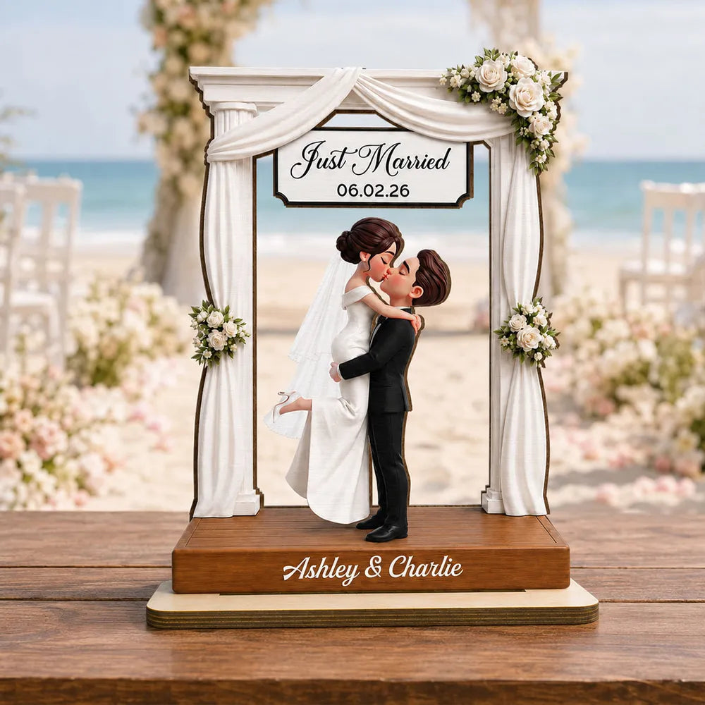 Personalized 2-Layer Wooden Plaque with Kissing Bride & Groom, Beach Wedding Unique Gift
