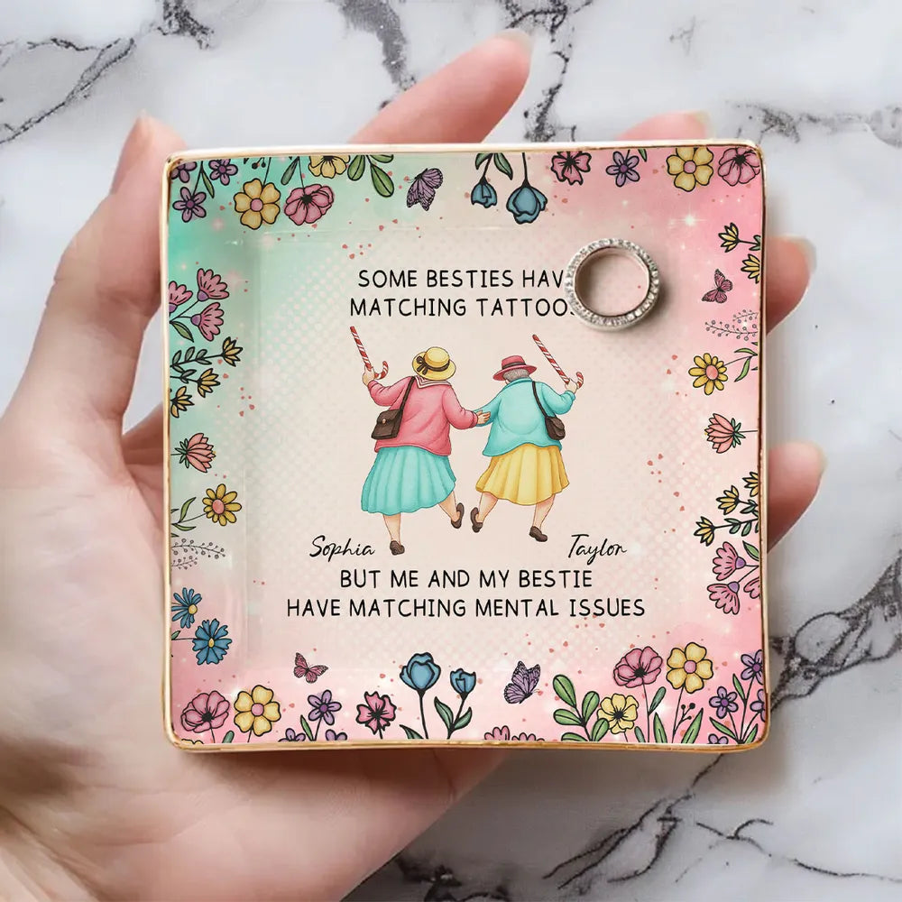 Personalized Jewelry Dish with Walking Friends Illustration, Funny Floral Decor, Creative Gift for Friend