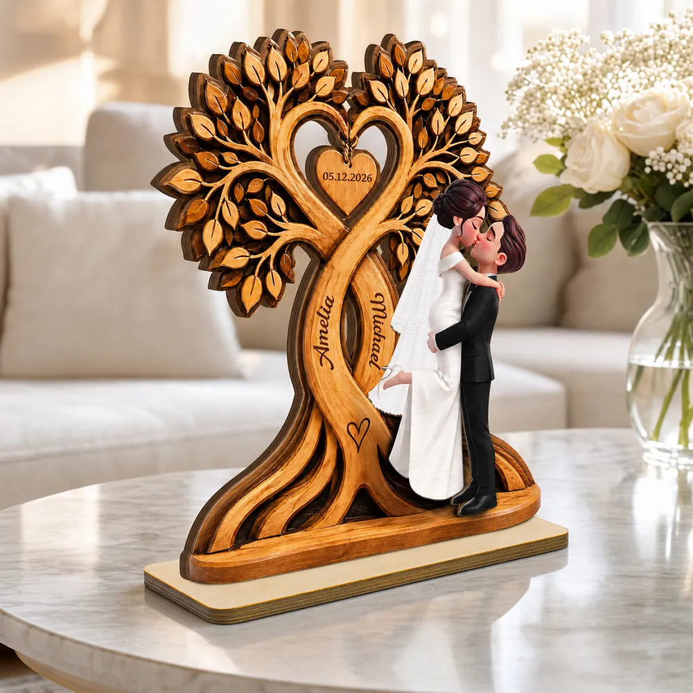Personalized Wooden Plaque with Kissing Wedding Couple, Heart Tree Unique Gift for Couple