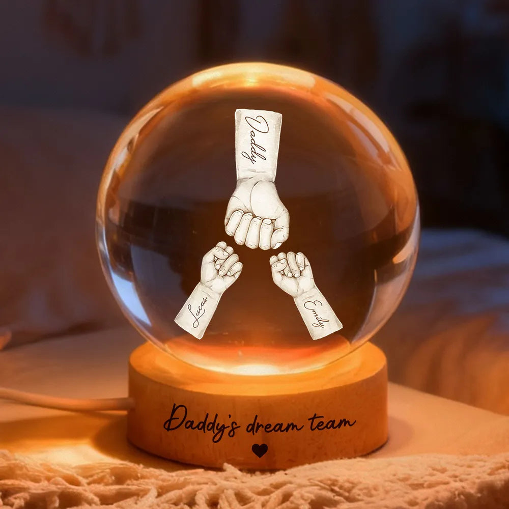 Personalized Globe Lamp Daddy's Dream Team Night Light, Sweet Handholding Design, Unique Gift for Dad