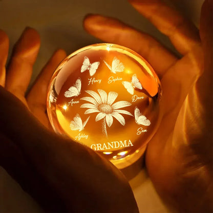 Personalized Globe Lamp with Daisy & Butterflies, Cozy Nightstand Glow, Unique Gift for Grandma