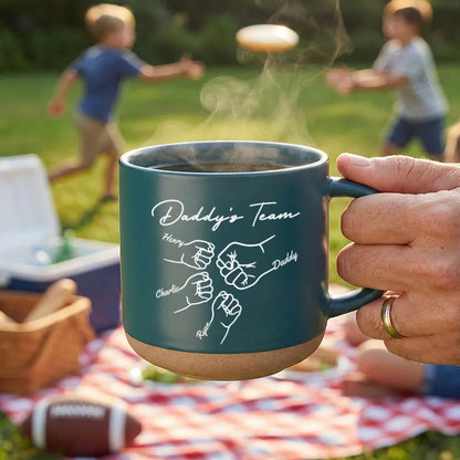 Personalized Daddy's Team Fist Bump Pottery Mug for Dad, Cute Daily Coffee Gift Idea