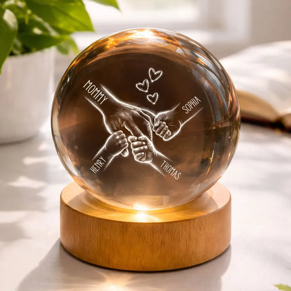 Globe Lamp Personalized for Mom, Hand-in-Hand Family Design with Hearts, Warm Night Light, Unique Mother's Day Gift