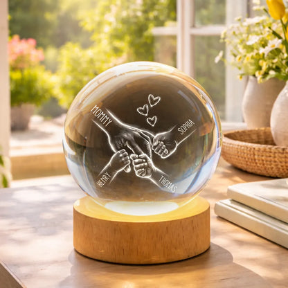 Globe Lamp Personalized for Mom, Hand-in-Hand Family Design with Hearts, Warm Night Light, Unique Mother's Day Gift