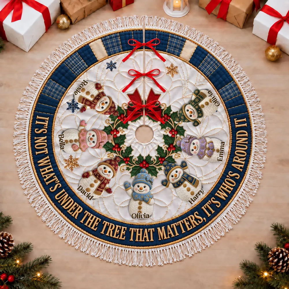 Personalized Plush Christmas Tree Skirt, Snowman Family Keepsake with Heartwarming Quote, Creative Gift for Families