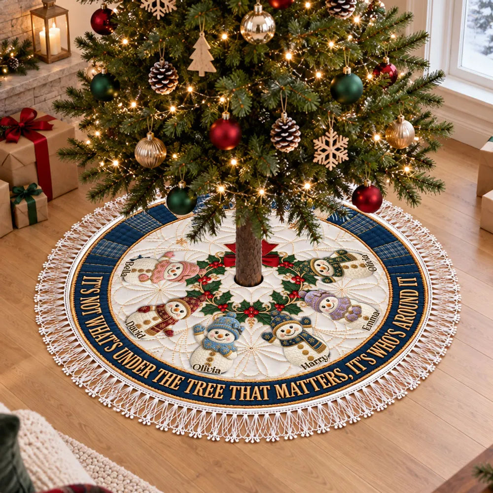 Personalized Plush Christmas Tree Skirt, Snowman Family Keepsake with Heartwarming Quote, Creative Gift for Families