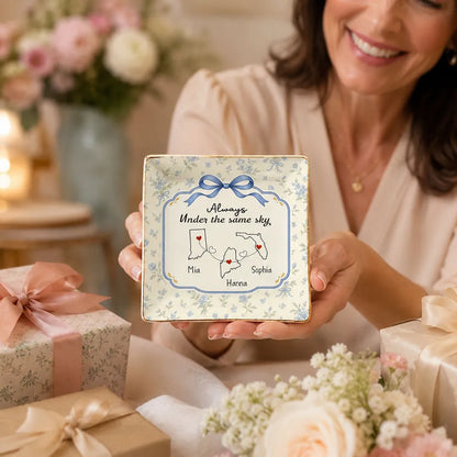 Personalized Always Under the Same Sky Jewelry Dish, Pastel Bow and Linked Hearts, Creative Gift for a Sister