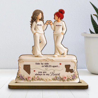 Personalized Wooden Plaque, Heart Gesture Friends, Besties at Heart, Creative Gift for Long-Distance Friend