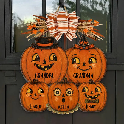 Personalized Wooden Sign with Smiling Pumpkin Family, Retro Halloween Door Decor, Unique Gift for Grandparents