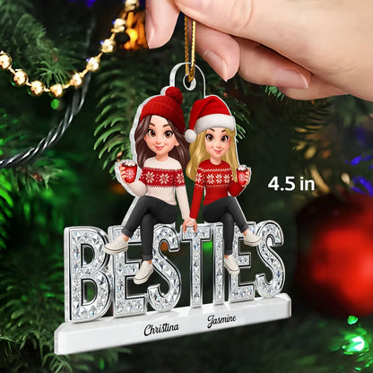 Personalized Acrylic Ornament for Best Friends with Cute Winter Characters, Festive Christmas Decor & Unique Gift