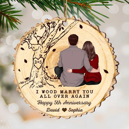 Wooden Ornament with Couple Hugging Under Tree, Romantic Anniversary Keepsake, Clear & Textured Design, Perfect Gift for Wedding Celebration