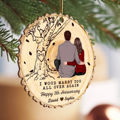 Wooden Ornament with Couple Hugging Under Tree, Romantic Anniversary Keepsake, Clear & Textured Design, Perfect Gift for Wedding Celebration